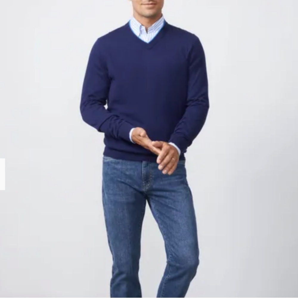 J. McLaughlin Luxuriously Soft Wool V-Neck Sweater in EggPlant Purple Size Large